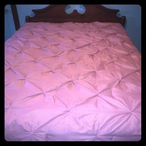 Lavender Queen Sized Comforter !!